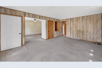 5182 Reiner Road, Madison, WI 53718 - Photo 5