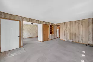 5182 Reiner Rd, Madison, WI 53718 - Photo 5