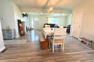 3816 E Creek Rd, Beloit, WI 53511 - Photo 7