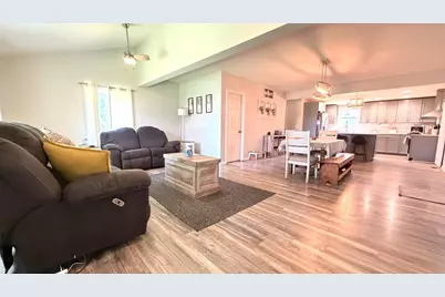 3816 E Creek Road, Beloit, WI 53511 - Photo 3