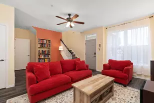 25 S Gardens Way, Fitchburg, WI 53711 - Photo 5