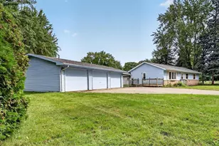 1965 Robin Rd, Beloit, WI 53511 - Photo 5