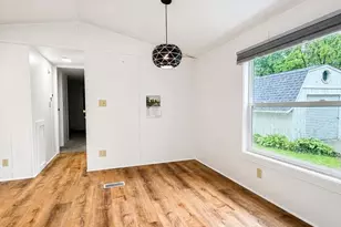 119 Oak Park Dr, Menasha, WI 54952 - Photo 11