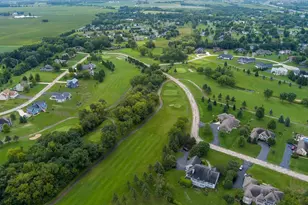 W4654 Pebble Dr, Elkhorn, WI 53121 - Photo 57