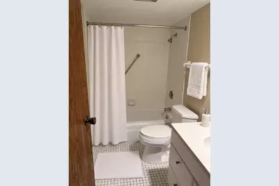 6302 Mineral Point Road #213, Madison, WI 53705 - Photo 15