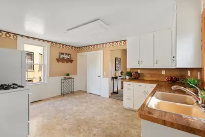 111 E Carroll Street, Portage, WI 53901 - Photo 11