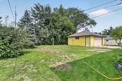 1809 Burton Street, Beloit, WI 53511 - Photo 35