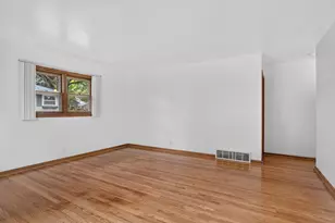 1809 Burton St, Beloit, WI 53511 - Photo 7