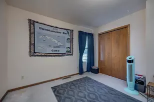 902 N Thompson Dr, Madison, WI 53704 - Photo 15