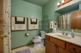 902 N Thompson Dr, Madison, WI 53704 - Photo 13