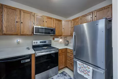 902 N Thompson Drive #2, Madison, WI 53704 - Photo 5