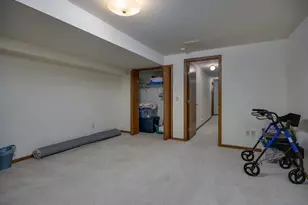 902 N Thompson Dr, Madison, WI 53704 - Photo 21