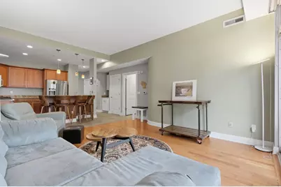 625 N Segoe Road #610, Madison, WI 53705 - Photo 11
