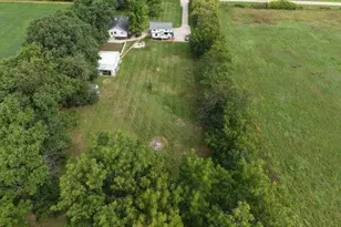 E8303 N Reedsburg Rd, Reedsburg, WI 53959 - Photo 3
