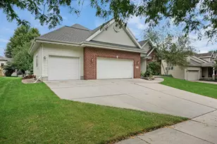 913 Countryside Crossing, Waunakee, WI 53597 - Photo 7