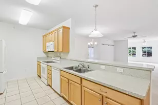 69 Cherokee Cir, Madison, WI 53704 - Photo 7