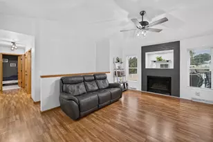 113 Terrace Ct, Mount Horeb, WI 53572 - Photo 11