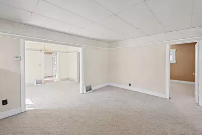 828 Sherman Avenue, Janesville, WI 53545 - Photo 5