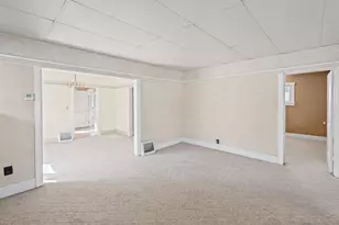 828 Sherman Ave, Janesville, WI 53545 - Photo 5