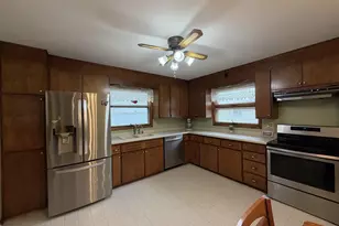 240 W Harrison St, Columbus, WI 53925 - Photo 47