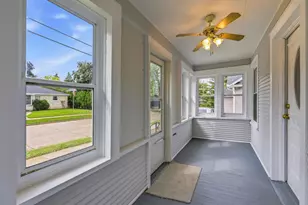310 W Burnett St, Beaver Dam, WI 53916 - Photo 9