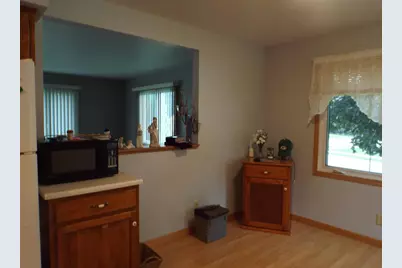303 W Oshkosh Street, Ripon, WI 54971 - Photo 9