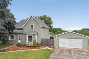 W8194 Thompson Rd, Poynette, WI 53955 - Photo 1