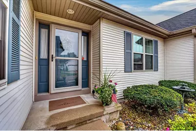819 Potawatomi Drive, Madison, WI 53718 - Photo 5