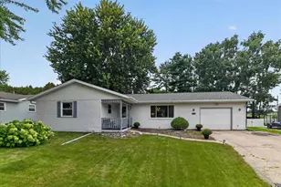 512 Yorktown Rd, DeForest, WI 53532 - Photo 39