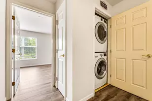 2996 Holborn Cir, Madison, WI 53718 - Photo 19