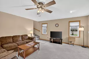 3409 Kingsbridge Dr, Janesville, WI 53546 - Photo 5