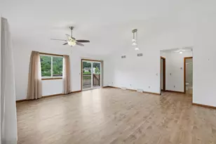 213 Hjemdal Ln, Deerfield, WI 53531 - Photo 5