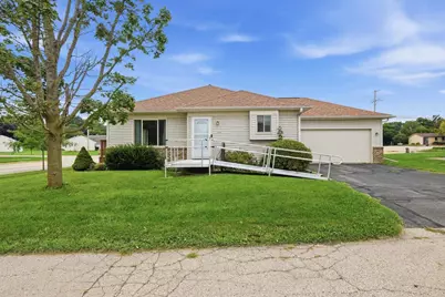 213 Hjemdal Lane, Deerfield, WI 53531 - Photo 3