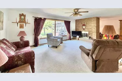 721 E Morning Glory Lane, Beloit, WI 53511 - Photo 13