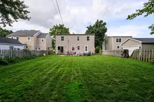 9 Oxford Pl, Madison, WI 53704 - Photo 35