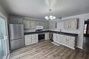 2110 Frisch Rd, Madison, WI 53711 - Photo 3