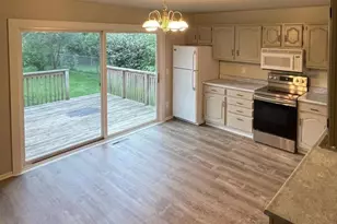 2110 Frisch Rd, Madison, WI 53711 - Photo 11