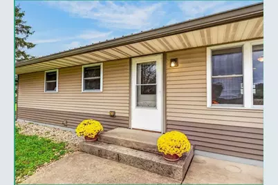 N8249 State Road 104, Brooklyn, WI 53521 - Photo 15