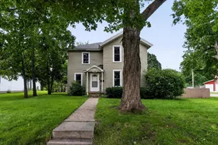 608 1st Center Ave, Brodhead, WI 53520 - Photo 3