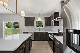 5224 Inspiration Wy, Fitchburg, WI 53711 - Photo 5