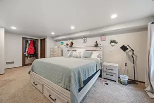 W547 Theresa Ct, Brodhead, WI 53520 - Photo 17