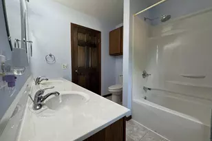 W5642 Rolling Acres Ln, Monroe, WI 53566 - Photo 41