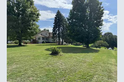 W5642 Rolling Acres Lane, Monroe, WI 53566 - Photo 15