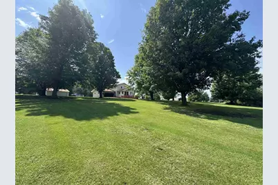 W5642 Rolling Acres Lane, Monroe, WI 53566 - Photo 13
