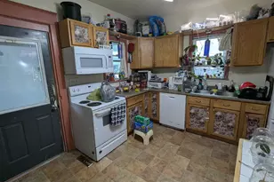 418-418 1/2 8th Ave, Baraboo, WI 53913 - Photo 5