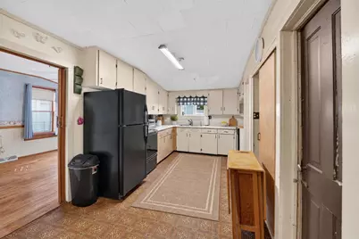 352 S Birdsey Street, Columbus, WI 53925 - Photo 9