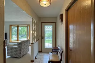 2611 Golf Vu Ct, Monroe, WI 53566 - Photo 9