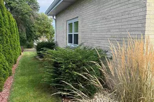 2611 Golf Vu Ct, Monroe, WI 53566 - Photo 7
