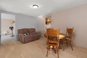 339 Taylor St, Waterloo, WI 53594 - Photo 3
