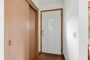 404 Tompkins Dr, Madison, WI 53716 - Photo 3